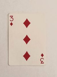 Artículo de Prueba, Carta Tres de Diamantes